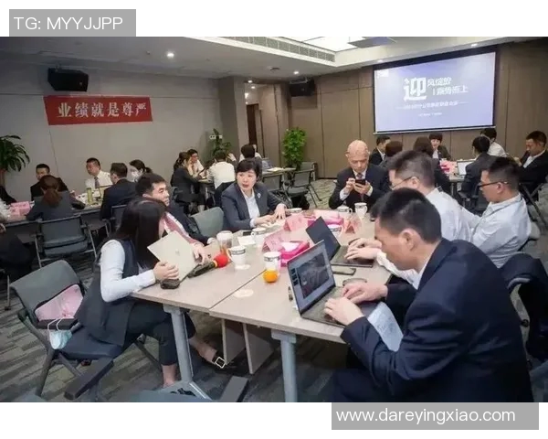 武汉足球队与上海足球队赛后复盘团队协作分析与战术探讨