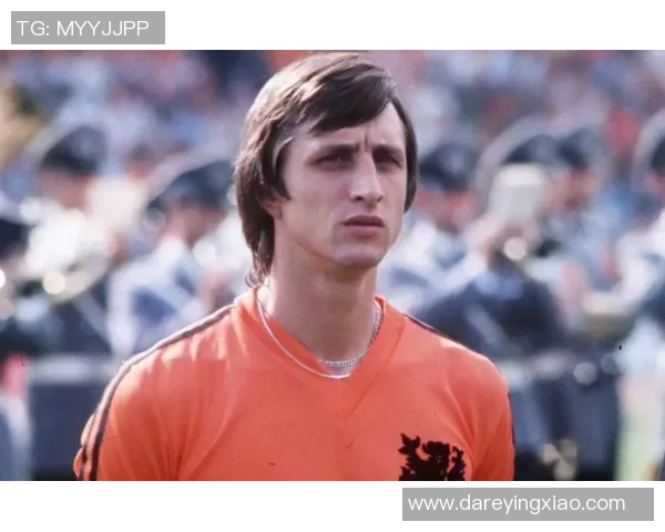 荷兰足球巨星的辉煌历程与成就解析