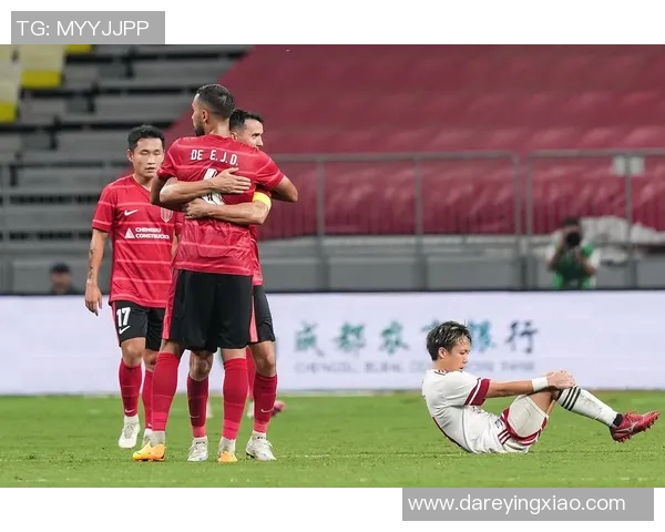 成都足球队的精神探索与发展之路:从历史到未来的全景解析 成都足球队的精神探索与发展之路:从历史到未来的全景解析